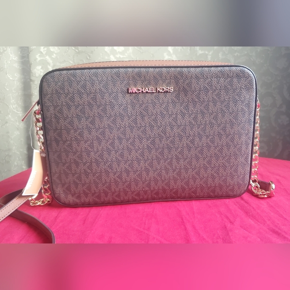 Michael Kors crossbody bags - Picture 1 of 13